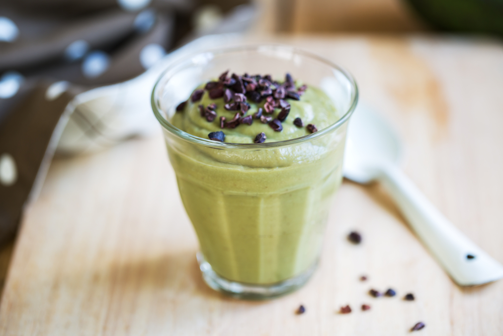 avocado-and-melon-smoothie-with-caco-nips