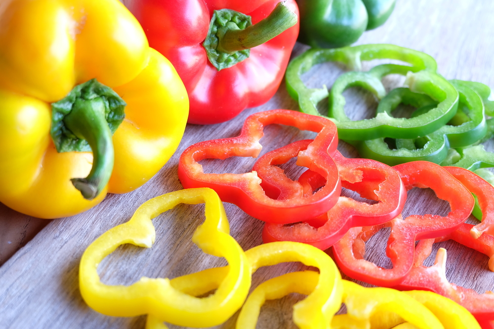 different-awesome-colors-of-bellpeppers