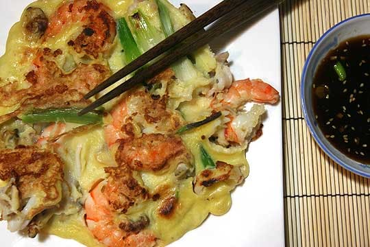 haemul-pajeon-korean-seafood-pancake