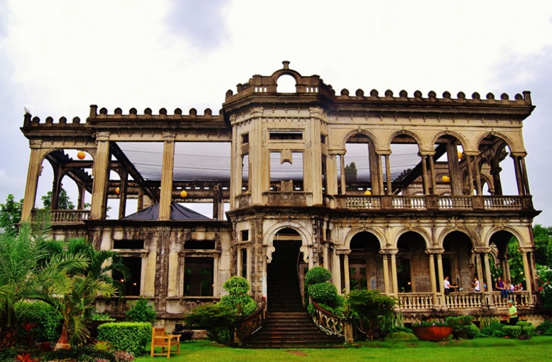 Bacolod The Ruins Front View