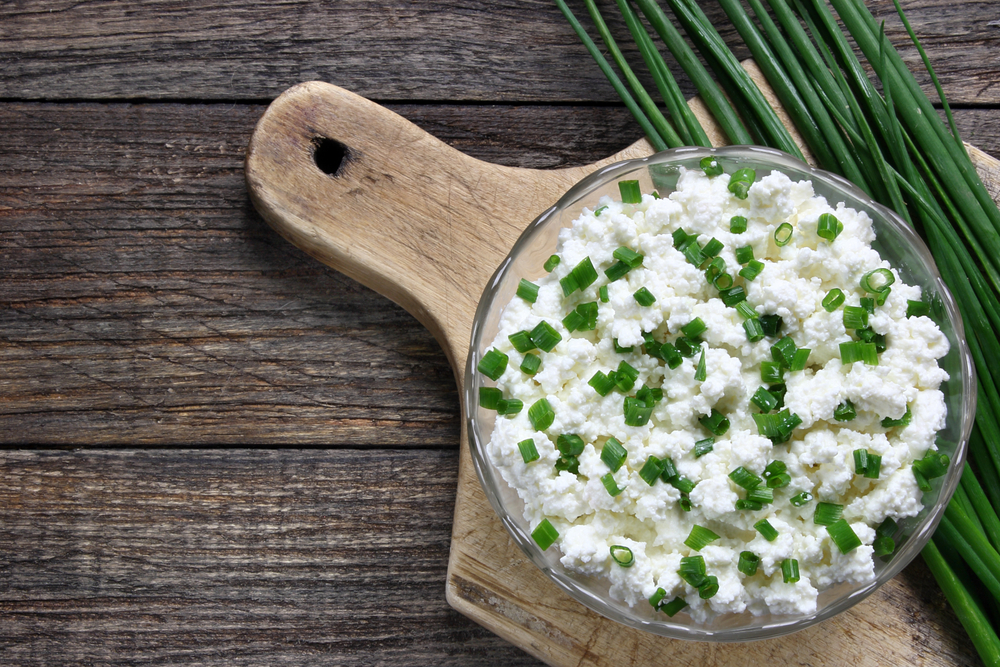 Cottage cheese with chives